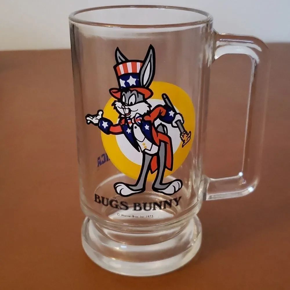 EUC Vintage Marriott's Great America Bugs Bunny Glass Beer Soda Mug - Dated 1975